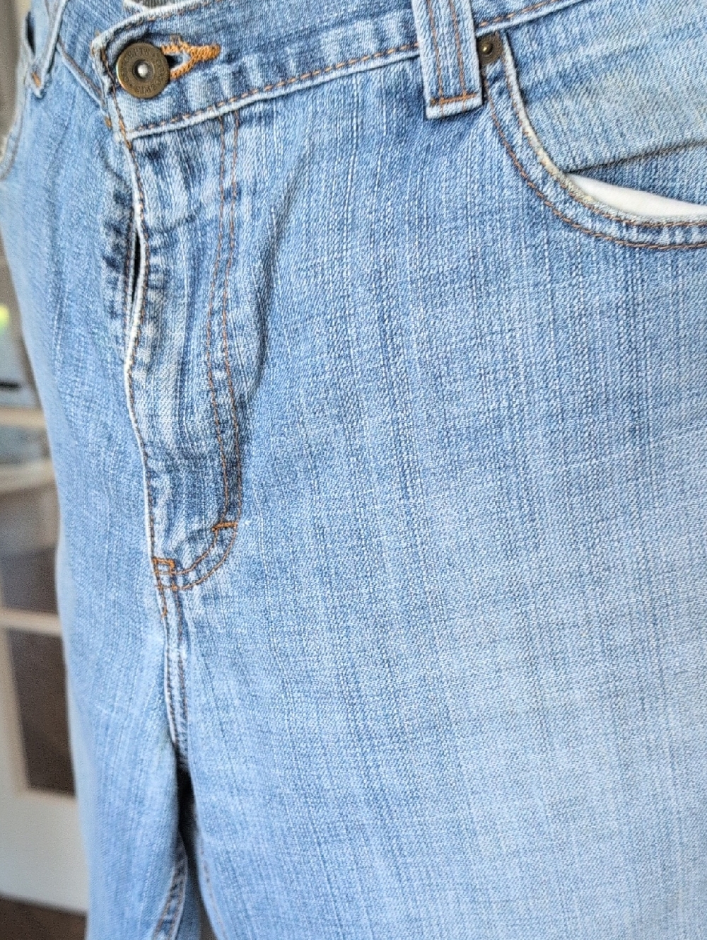 Vintage Y2K Claiborne Light Blue Straight Men’s Jeans 36 X 34 - Picture 3 of 8